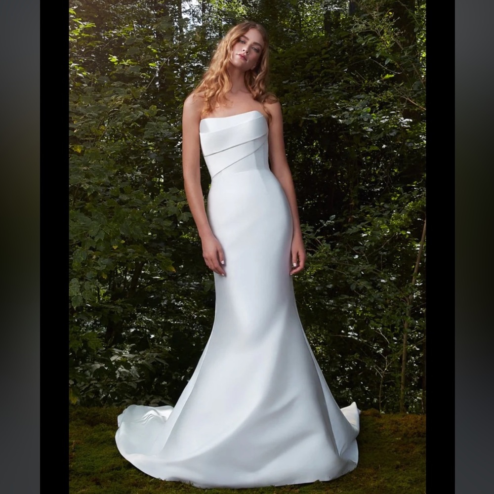 Anne Barge Bisous Wedding Dress